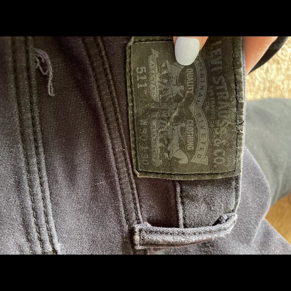 Levis - Picture 3 of 3